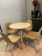 Conjunto Jantar Nero Mesa Redonda MDF 70cm + 4 Cadeiras Eiffel Fendi