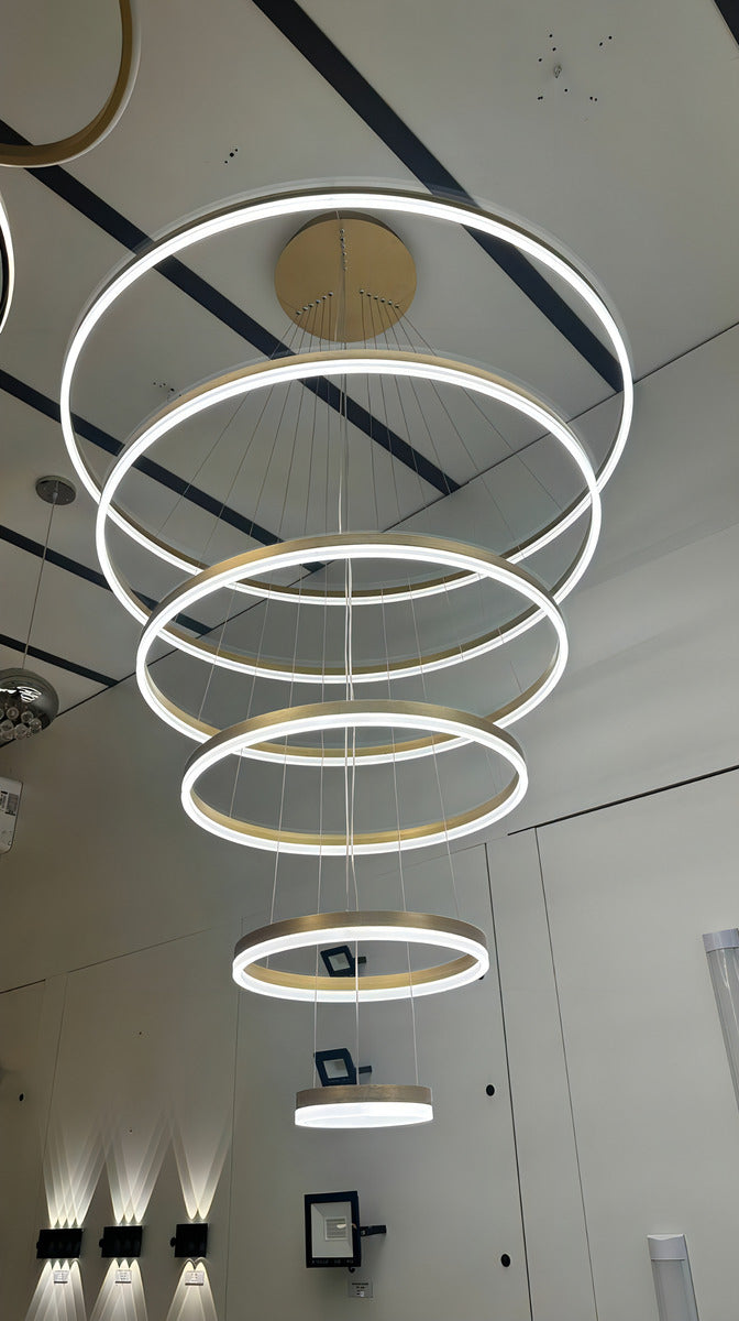 Lustre Pendente Anéis Sofisticado 6 Aros Led 3500k 160w Cor Dourado